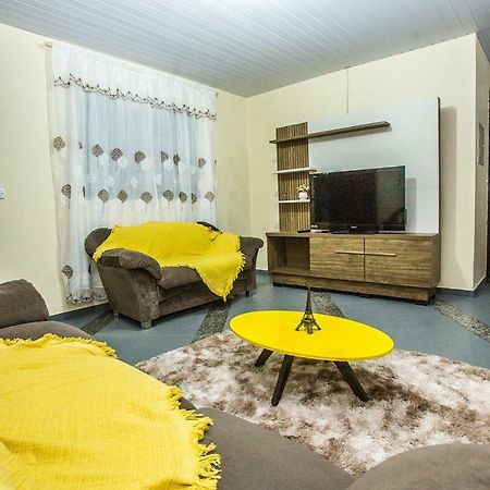 Casa Grande Com 2 Quartos E 1 Suite ฟอสดูอีกวาซู ภายนอก รูปภาพ