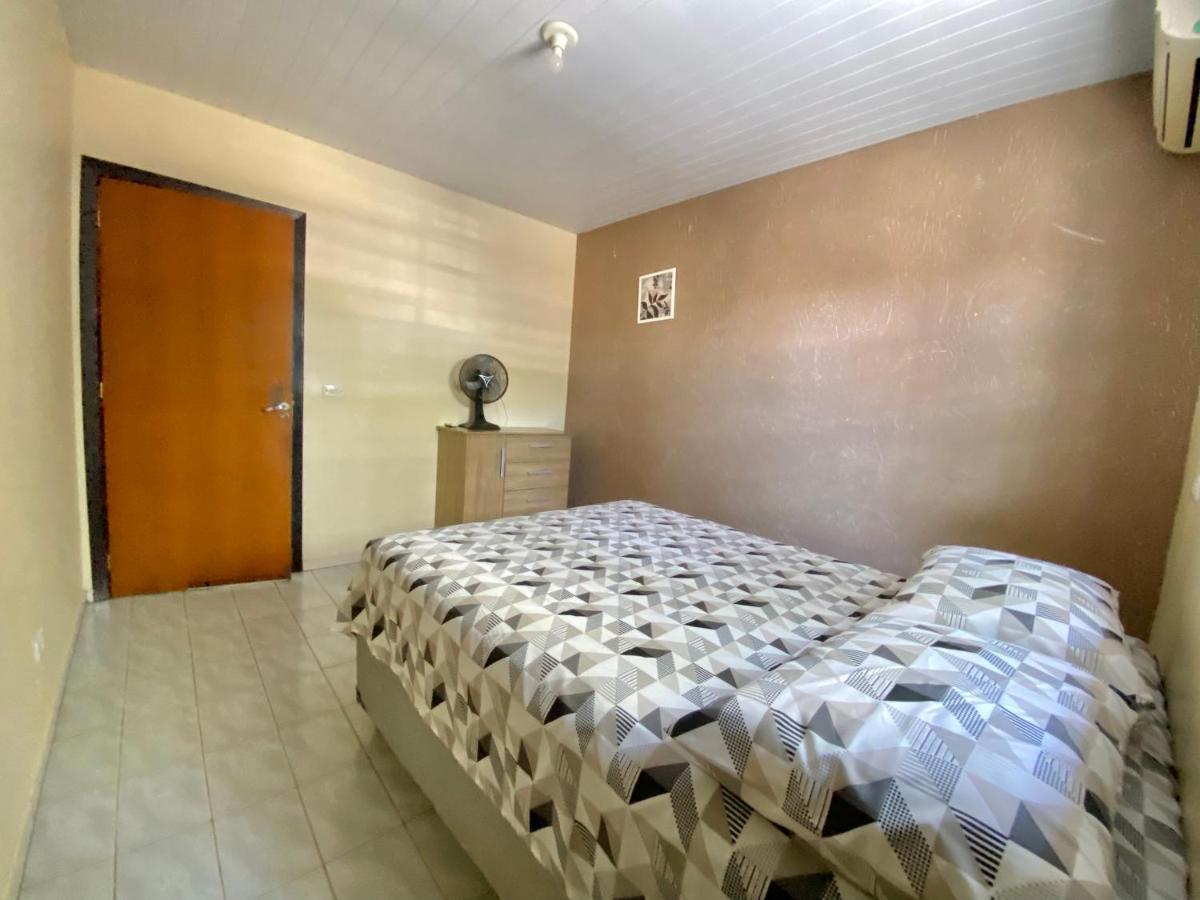 Casa Grande Com 2 Quartos E 1 Suite ฟอสดูอีกวาซู ภายนอก รูปภาพ